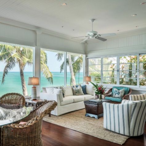 20 of the Coolest Airbnbs in Hawaii | Borders & Bucket Lists Hawaii Style Home Decor, Hawaii Cottage Interior, Beach Bungalows Interior, Hawaii Condo Decor Interior Design, Hawaii Apartment Decor, Hawaii Home Interior, Hawaii Beach House Interior, Hawaii Decor Home, Hawaii House Decor