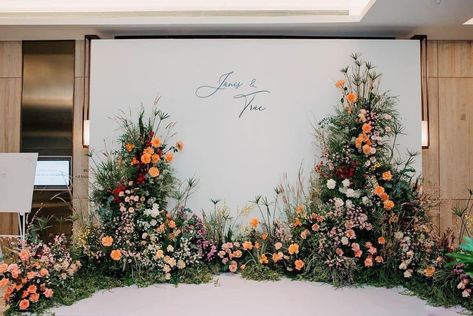 Faux Flower Wall, Shower Garden, Photo Area, Flower Backdrop Wedding, Wedding Background Decoration, Easy Wedding Planning, Flower Wall Wedding, Wedding Backdrops, Wedding Planning Decor