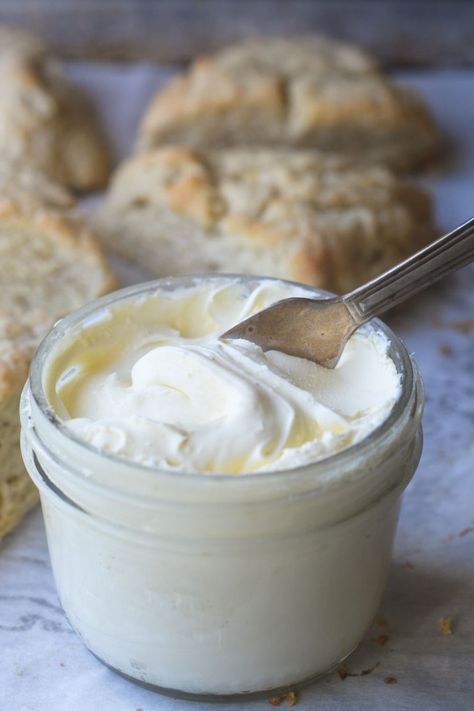 Clotted Cream Recipes, Tea Party Food, Cream Tea, Clotted Cream, Tea Sandwiches, British Food, Cream Recipes, In A Jar, Kefir