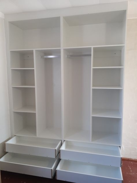 Completed carcass. Doors TBC... Simple Built In Wardrobe Ideas, Wardrobe Carcass Design, Kids Wardrobe Design Modern, Modern Wardrobe Doors, Built In Cupboards Bedroom, Kids Wardrobe Design, Kids Room Closet, Small Kitchen Modular Design, Closet Design Plans