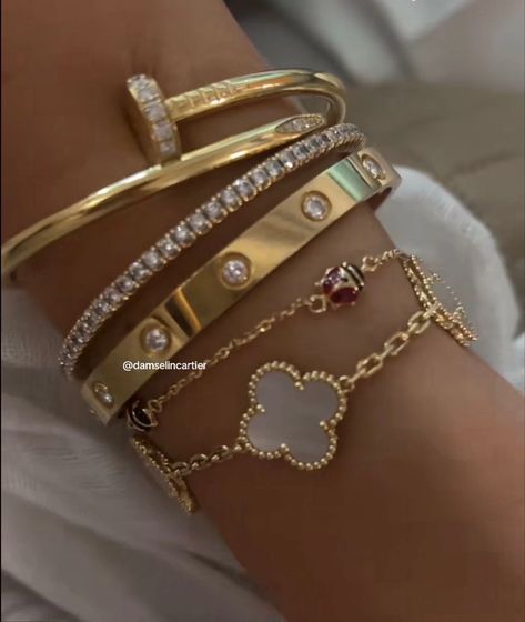 Silver And Rose Gold Jewelry Mixing, Gold And Silver Bracelet Stack, Silver And Gold Jewelry Mixing, Pretty Stacks, Jewelry Combinations, Gold Jewelry Aesthetic, Layered Gold Necklaces, Silver Bracelet Stack, Dope Jewelry Accessories