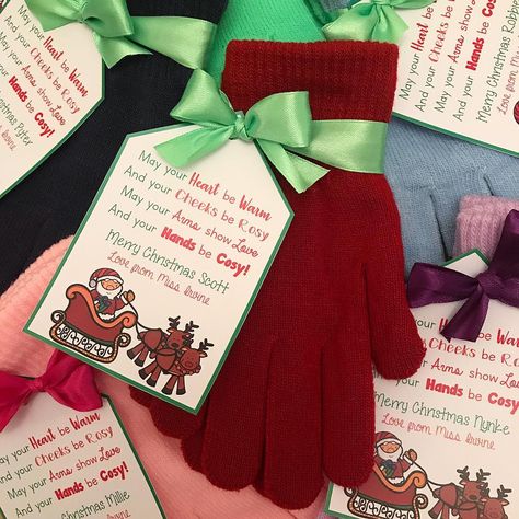 Mitten Gifts For Students, Christmas Gifts From Teacher To Students Classroom, Christmas Gloves Gift Ideas, Classroom Gifts For Students Christmas, Christmas Gift For Students From Teacher, Class Gifts For Students Christmas, Glove Gift Ideas, Student Gifts From Teacher Christmas, Christmas Gifts For Students From Teacher