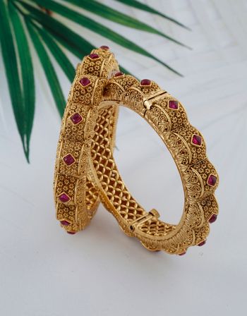 Traditional Bangles, Designer Bangles, Terracotta Earrings, Indian Bangles, Gold Bangles For Women, Silk Thread Bangles, Bangles For Women, Bangles Set, Colour Stone