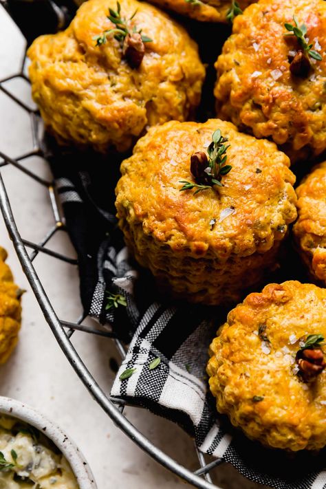 Dozens & dozens of layers of pure pumpkin goodness, these Extra Flaky Pumpkin Biscuits are a showstopper! Classic buttermilk biscuits with autumnal goodness. Extra flaky, tender, & laced with fresh sage & warm fall spices. These savory pumpkin biscuits are a delicious & comforting addition to any fall meal, & the perfect festive touch for your Thanksgiving menu. #pumpkinrecipes #thanksgivingrecipes #biscuitrecipe #homemadebiscuit #thanksgivingsidedishes #pumpkinbiscuits #savorypumpkinrecipes Pumpkin Biscuits Recipe, Pumpkin Biscuits, Savory Pumpkin, Fall Meal, Savory Pumpkin Recipes, Savoury Biscuits, Fresh Sage, Garlic Herb Butter, Homemade Pumpkin Puree