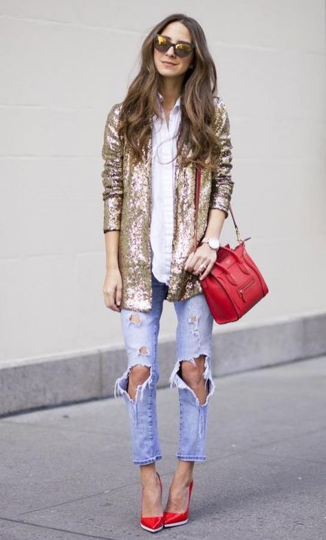 Sequin Blazer Outfit, Gold Sequin Jacket, Glitter Fashion, Style Lookbook, Gold Jacket, Look Rock, Sequin Blazer, Sequin Outfit, Style Rock