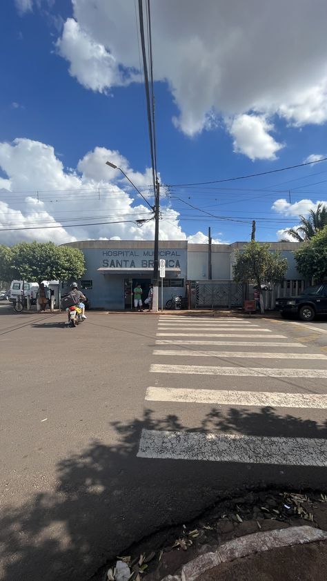 Hospital Outside, Money Counter, The Outsiders, Money, Quick Saves, Medellin