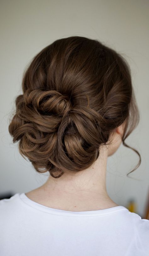 Soft Updo Wedding, Veils Hairstyles, Romantic Wedding Updo, Soft Romantic Wedding, Soft Updo, Wedding Hair Up, Updo Wedding, Bridal Hair Updo, Hairstyles Updo