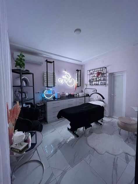 Room Decor Bedroom Aesthetic, Spa Room Ideas, Lash Room Ideas, Waxing Room, Decor Bedroom Aesthetic, Tech Room, Lash Room Decor, Beauty Room Salon, Curtains Door