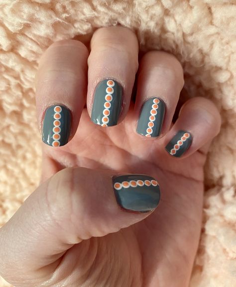 Dot Painting Nail Art, Nail Art Designs With Dotting Tool, Nail Art Easy For Beginners Dotting Tool, Nail Dotting Tool Ideas, Easy Nail Art Dotting Tool, Nail Art Designs Dotting Tool, Doting Nail Art Designs Simple, Dotting Tool Nails, Easy Nail Art With Dotting Tool