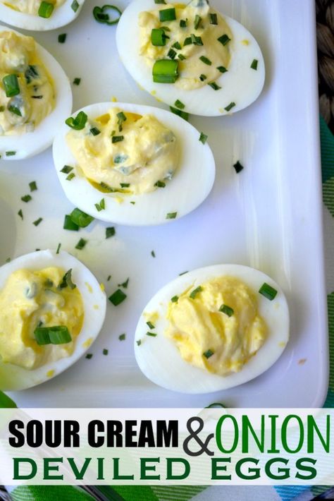 Deviled Eggs With Sour Cream, Sriracha Deviled Eggs, Deviled Eggs Recipe Easy, Devilled Eggs Recipe Best, Deviled Eggs Recipe Classic, Devilled Eggs, Best Deviled Eggs, Deviled Eggs Easy, Bacon Deviled Eggs