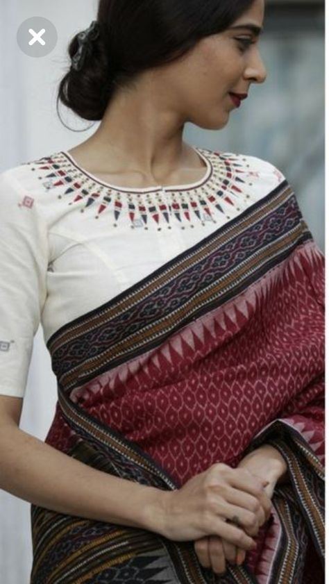 Smart Chic, Ikkat Dresses, Cotton Saree Blouse, Modern Saree, Sari Blouse Designs, Indian Saree Blouses Designs, Blouse Designs Indian, Linen Saree, Saree Blouse Designs Latest