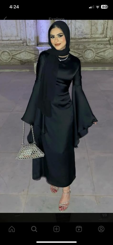 Hijab Evening Dress Classy Satin, Black Prom Dress Hijab, Black Soiree Dresses For Hijab, Black Dress Hijabi, Hijab Evening Dress Classy, Black Dresses Hijab, Soiree Outfits For Hijab, Black Soiree Dress, Black Dress Hijab