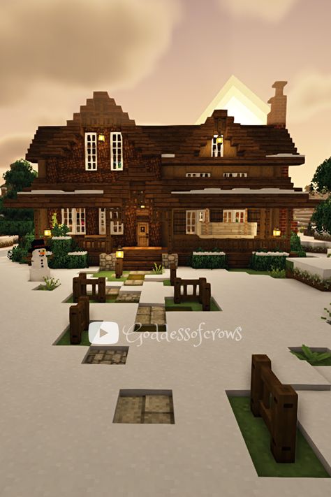 Simple Cozy Minecraft House, Minecraft Snow Mansion, Minecraft Winter House Aesthetic, Cute Snowy Minecraft Houses, Minecraft Snow House Tutorial, Minecraft Snow Cabin Ideas, Minecraft Winter Cabin House, Minecraft Winter Biome Builds, Minecraft Snowy Taiga House