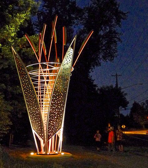 Light Installation Outdoor, Restaurant Exterior Design, Hotel Lobby Design, Urban Lighting, Architectural Sculpture, Modern Architects, Sky Garden, Outdoor Sculpture, Door Installation