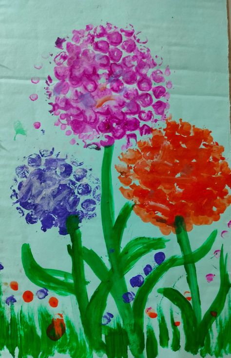 Print Drawing, Bubble Painting, Bubble Paper, Plastic Sheet, Toddler Art, Finger Painting, Plastic Sheets, Painting Videos, Flower Crafts