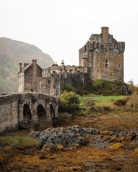 VisitScotland on Instagram: "Scottish castles and autumnal colours - a winning combo! 🙌🏰 Here are a few that are sure to make you fall in love 🍂 📍 Eilean Donan Castle, Dornie, West Highlands 📷 @jameslloydcole 📍 Craigievar Castle, Aberdeenshire 📷 @a_ontheroad 📍 Doune Castle, Stirlingshire 📷 @scottjamespryde 🏰 📍 Brodick Castle, Isle of Arran 📷 @jamesalroca 📍 Castle Fraser, Aberdeenshire 📷 @ruaridhmccoll #VisitScotland #Scotland #ScottishCastles #CastlesOfScotland #Autumn #ScotlandIsC Scottish Aesthetic, Castle Fraser, Highlands Castle, Scotland Aesthetic, Aberdeenshire Scotland, Eilean Donan Castle, Painting References, Isle Of Arran, Eilean Donan