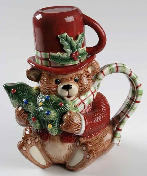 Teddy Bear Christmas Tree, Christmas Teapot, Pattern Teddy Bear, Teddy Bear Christmas, Novelty Teapots, Christmas China, Porcelain Eggs, Tea For One, Bear Christmas