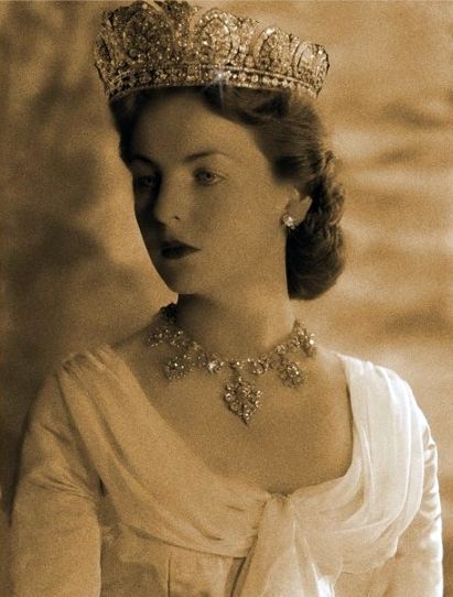 Regency Diadem, The Duchess Movie, The Duchess Has A Deathwish, The Tudors Crowns, Duchess Of Devonshire, Mitford Sisters, The Duchess Of Devonshire, Duchess Of Gloucester Tiara, Royal Crown Jewels