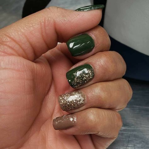 Fall Powder Nails, Revel Nail Dip Powder Ideas Fall, Revel Nail Dip, Revel Nail Dip Powder, Dip Nail Colors, Best Gel Nail Polish, Dark Green Nails, Green Nail Designs, Dip Powder Nails