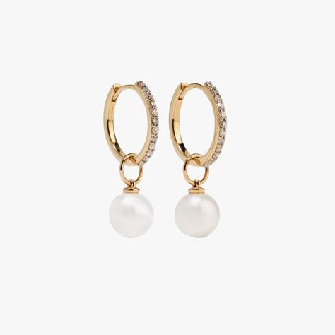 Quality Jewelry and Classic Clothes You’ll Have Forever | Vogue Soft Classic Earrings, Classic Everyday Jewelry, Soft Classic Jewelry, Timeless Jewelry Pieces, Classic Jewelry Essentials, Jewelry Png, Burberry Jewelry, Jewelry Guide, Money Jewelry