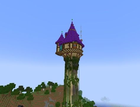 Tangled Castle Minecraft, Minecraft Repunzal Tower Build, Tangled Tower Minecraft, Minecraft Tangled, Tangled Minecraft, Rapunzel Tower Minecraft, Rapunzel Minecraft, House Designs Minecraft, Tower Rapunzel