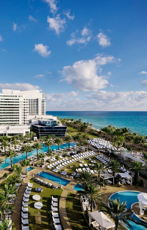 Fontainebleau Miami Beach Resort, Miami, Florida. Click to Book! Repin this. Miami Resort, Sandwich Healthy, Travel Ephemera, Fontainebleau Miami Beach, Fontainebleau Miami, Best Romantic Getaways, Manhattan Beach Pier, Miami Photography, Dream Hotels