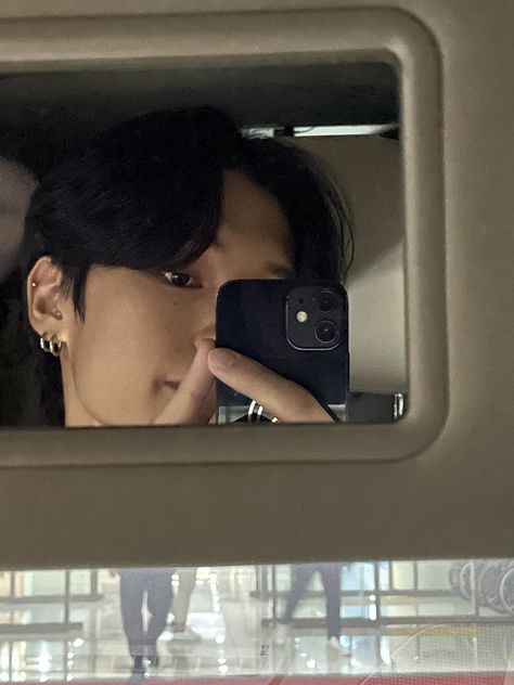 In Meme, Wooyoung Ateez, Mirror Pic, Sun And Stars, Woo Young, Reasons To Live, Car Mirror, One Team, Boyfriend Material