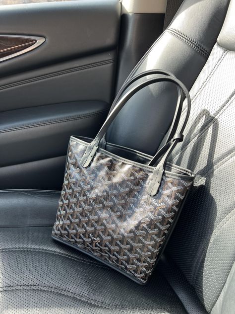 #goyard #luxury #handbag Goyard Mini Anjou, Goyard Purse, Boom Clap, Goyard Tote, French Luxury Brands, Handbag Essentials, Goyard Bag, Girly Bags, S Monogram