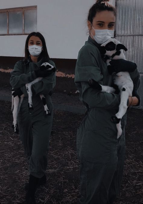 Veterinary Nursing Aesthetic, Vetranarian Aesthetic, Livestock Veterinarian Aesthetic, Large Animal Veterinarian Aesthetic, Female Veterinarian Aesthetic, Animal Rescue Aesthetic, Vet School Aesthetic, Livestock Vet, Veterinarian Aesthetic