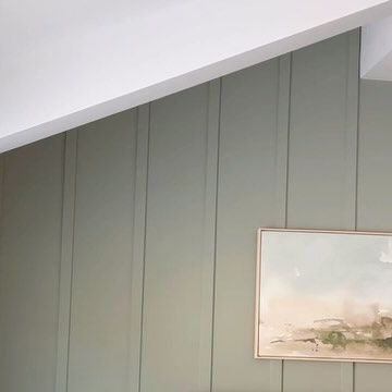 Accent Wall Slanted Ceiling, Easy Bedroom Accent Wall, Vaulted Ceiling Wall Decor, Vaulted Ceiling Accent Wall, Easy Accent Wall, Plaster Hood, Vaulted Ceiling Bedroom, Bedroom Feature Wall, Bedroom Accent Wall