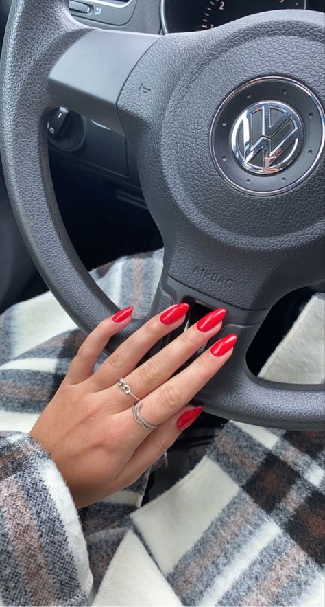 Ferrari Red Nails, Ferrari Nails, Formal Nails, Hello Nails, Popular Nails, Oval Nails, Contour Makeup, Colorful Nail Designs, Birthday Nails