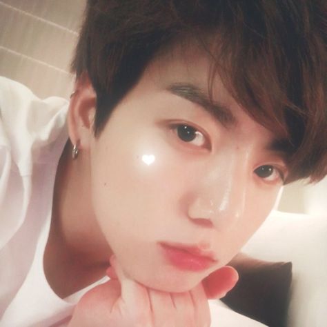 jungkook edit icon Jungkook Cute Icon, Pfp Jungkook, Icons Jungkook, Jungkook Edit, Nose Contouring, Silly Photos, Jungkook Icon, Bts Love Yourself, Golden Star