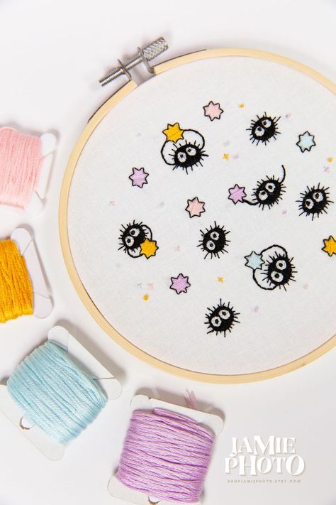 Studio Ghibli Embroidery, Ghibli Embroidery, Cute Embroidery Patterns, Embroider Ideas, Clothes Embroidery Diy, Beginner Embroidery Kit, Digital Embroidery Patterns, Diy Embroidery Designs, Stitch Guide