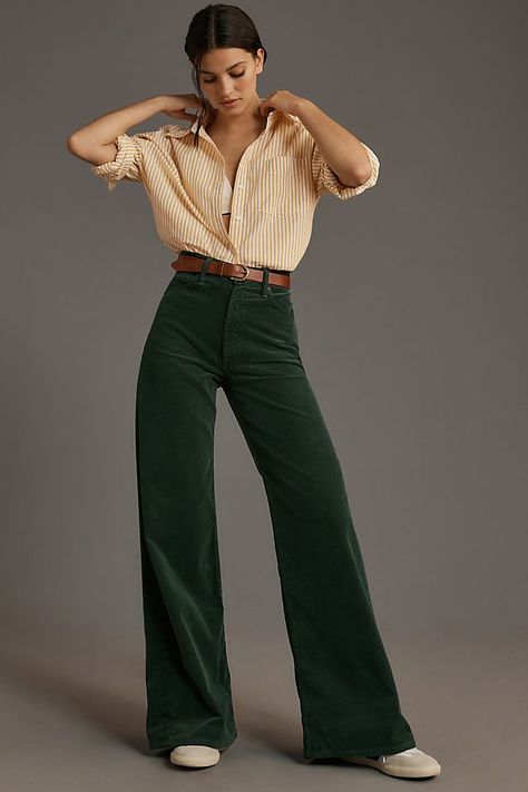 Corduroy Pants Outfit, 70s Inspired Fashion, Short Haircuts, 70s Fashion, Short Hairstyles, Box Braids, Wide Leg Jeans, Autumn Winter Fashion, Fashion Inspo Outfits