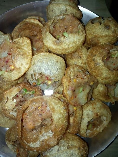 Homemade Pani Puri, Panipuri Snap, Anklet Design, Maggi Recipes, Diwali Photography, Food Snap, Eating Food Funny, Blur Photography, Pani Puri