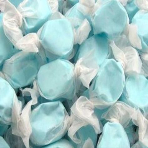 taffy Gummy Bear Cakes, Holiday Treats Christmas, Sweet Factory, Taffy Candy, Blue Cotton Candy, Cotton Candy Flavoring, Candy Buffet Wedding, Online Candy Store, Penny Candy