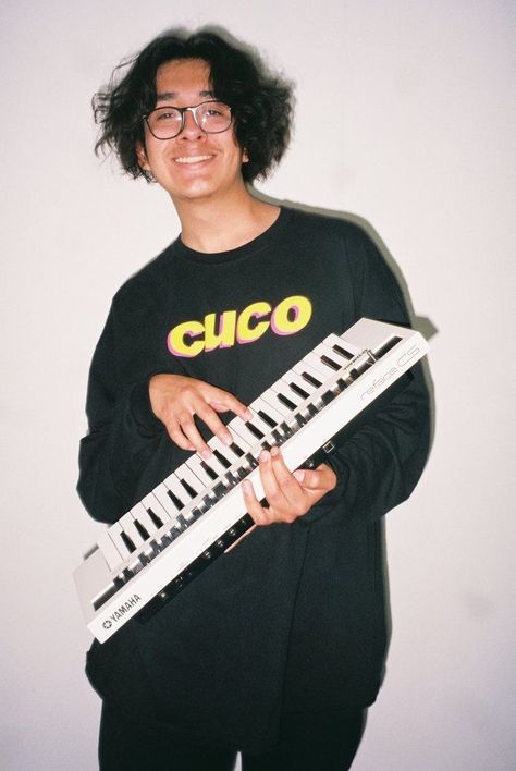 Cuco Aesthetic, Cuco Icons, Tupac Wallpaper, Indie Singers, Indie Boy, Iphone Wallpaper Vsco, Band Stickers, Trendy Wallpaper, Photo Wall Collage