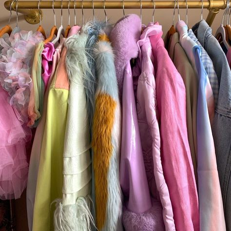 Luna Lovegood Aesthetic, Penelope Garcia, Colorful Wardrobe, 13 Going On 30, Fancy Nancy, Lizzie Mcguire, Luna Lovegood, Taylor Swift Album, Ex Machina