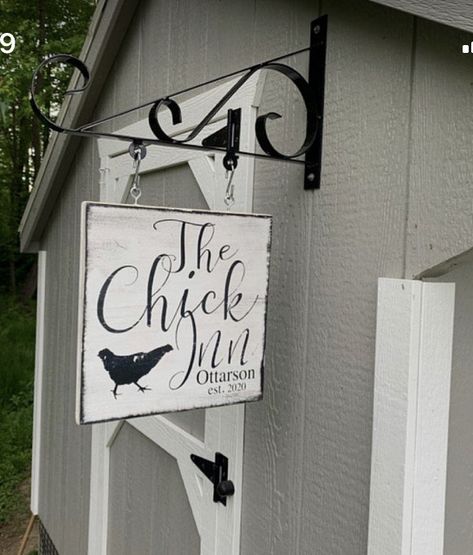 Sign For Chicken Coop, Chicken Name Signs, Chicken Coop Signs Ideas, Coop Signs, Chicken Board, Chicken Cottage, Custom Farm Signs, Cute Chicken Coops, Chicken Coop Decor