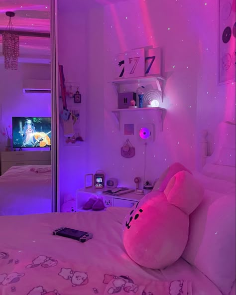 TAEMUSHI Army Decor Room, Army Room Ideas, Bts Army Room Aesthetic, Army Bts Room Ideas, Bts Bedroom Ideas, Bts Army Room Decor, K Pop Bedroom Ideas, Bts Room Decor Aesthetic, Bts Room Aesthetic