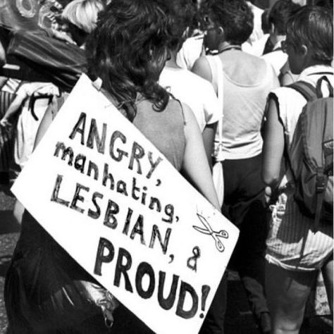 Vintage Lesbian, Lgbt History, Protest Signs, Riot Grrrl, I Love Girls, Girls In Love, Gay Pride, A Group, Kiss