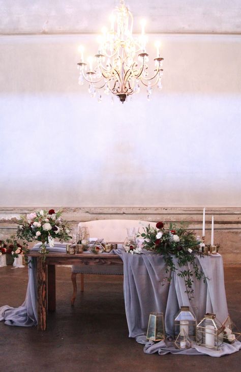 Sweetheart Table Wedding No Tablecloth, Long Sweetheart Table Wedding, Sweetheart Table With Candles On Floor, Sweetheart Table Flowers On Floor, Head Table With Wedding Party, Romantic Head Table Wedding, Candlelit Sweetheart Table, Sweetheart Table Lanterns, Wedding Table Draping