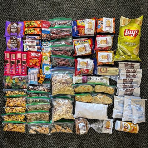 Backpacking Food on the Pacific Crest Trail | My Resupply Strategy - The Hungry Hiker Healthy Camping Snacks, Vegan Backpacking Food, Peanut Butter Ramen, Healthy Road Trip Snacks, Camping Food List, Store Bought Snack, Pie Iron, Camping Menu, Camping Snacks