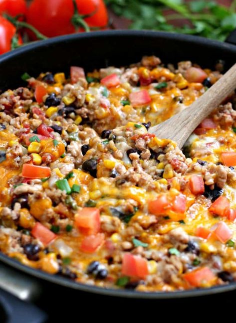 One Pot Burrito, Burrito Bowls Recipe, Ground Beef Stroganoff, Burrito Bowls, Quick Dinners, Ground Turkey Recipes, Burrito Bowl, Taco Salad, Think Food