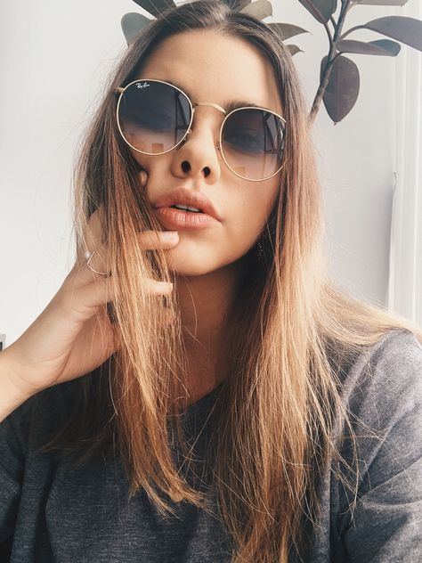 Loving this beautiful brown RayBan Round #RB3447 Rayban Brown Sunglasses, Glasses Women Fashion Eyeglasses, New York Shopping, Sojos Sunglasses, Circular Sunglasses, Round Ray Bans, Gradient Brown, Round Sunglasses Women, Ray Ban Glasses