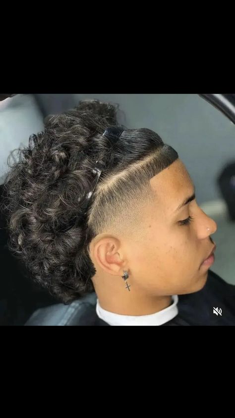 Designs For Men Haircut, Low Taper Undercut, Baby Hair Masculino, Fades For Curly Hair, Front Taper Hairline, Low Taper Fade Haircut Curly Hair, Stud Haircuts, Tapered Hairline, High Taper Fade Haircut