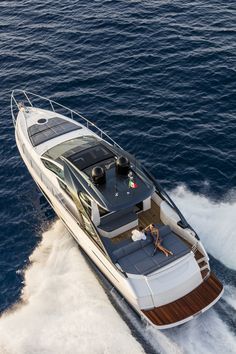 Small Yacht Boat, Driving A Boat, Mini Yacht, Boat Aesthetic, Yacht Aesthetic, Yacht Luxury, Yatch Boat, Small Yachts, Yacht Model