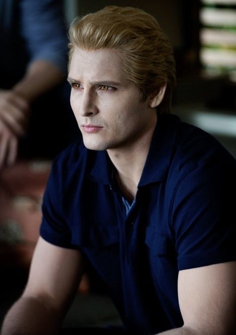 Dr Cullen, Carlisle Cullen, Vampire Twilight, Twilight Cast, Peter Facinelli, The Cullen, Twilight New Moon, Twilight Film, Twilight Series