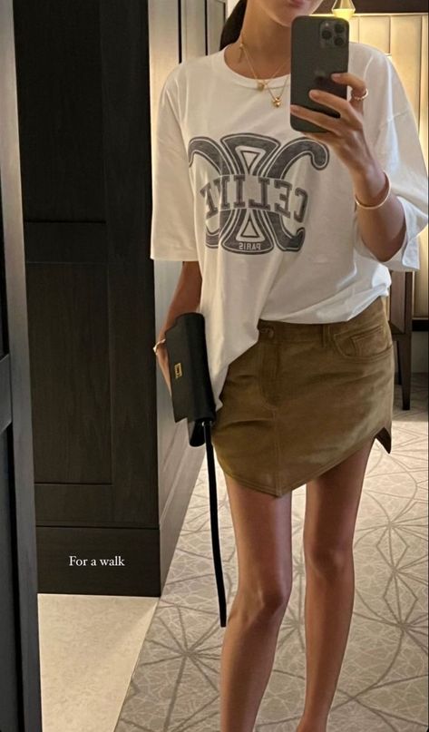 Celine Shirt Outfit, Celine Tshirt Outfit, Celine Outfits Women, Celine Aesthetic, Celine T Shirt, Celine Tshirt, Celine Shirt, Celine Outfit, Celine Top