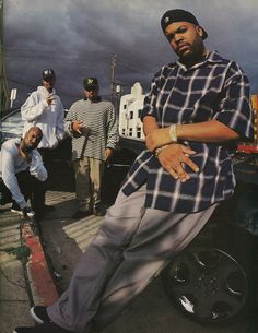 Ice Cube Rapper, 90s Rap Aesthetic, Mack 10, Pitbull Rapper, Black American Culture, 90s Rappers Aesthetic, 90s Rappers, Gang Culture, Estilo Cholo